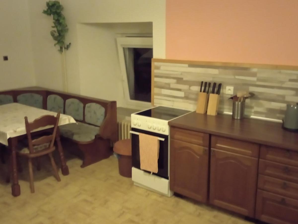 Apartman Police Nad Metuji公寓 外观 照片